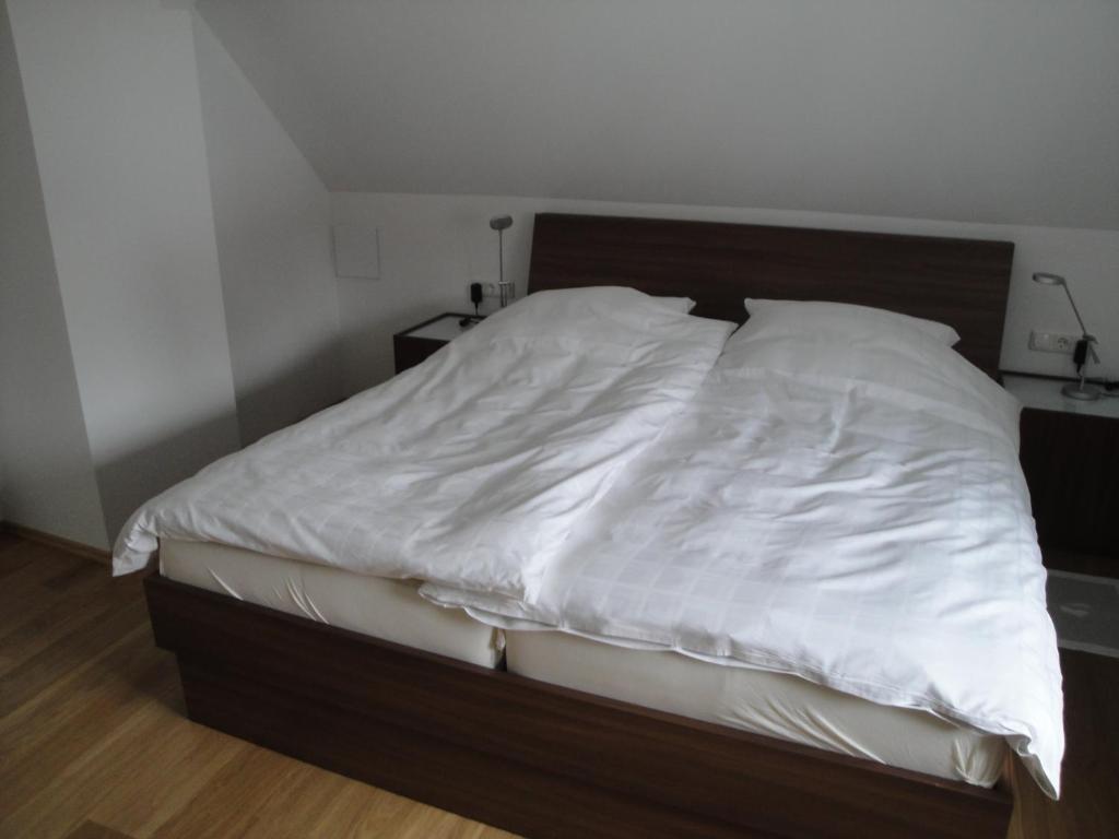 דירות Bed & Kitchen בורגאו חדר תמונה
